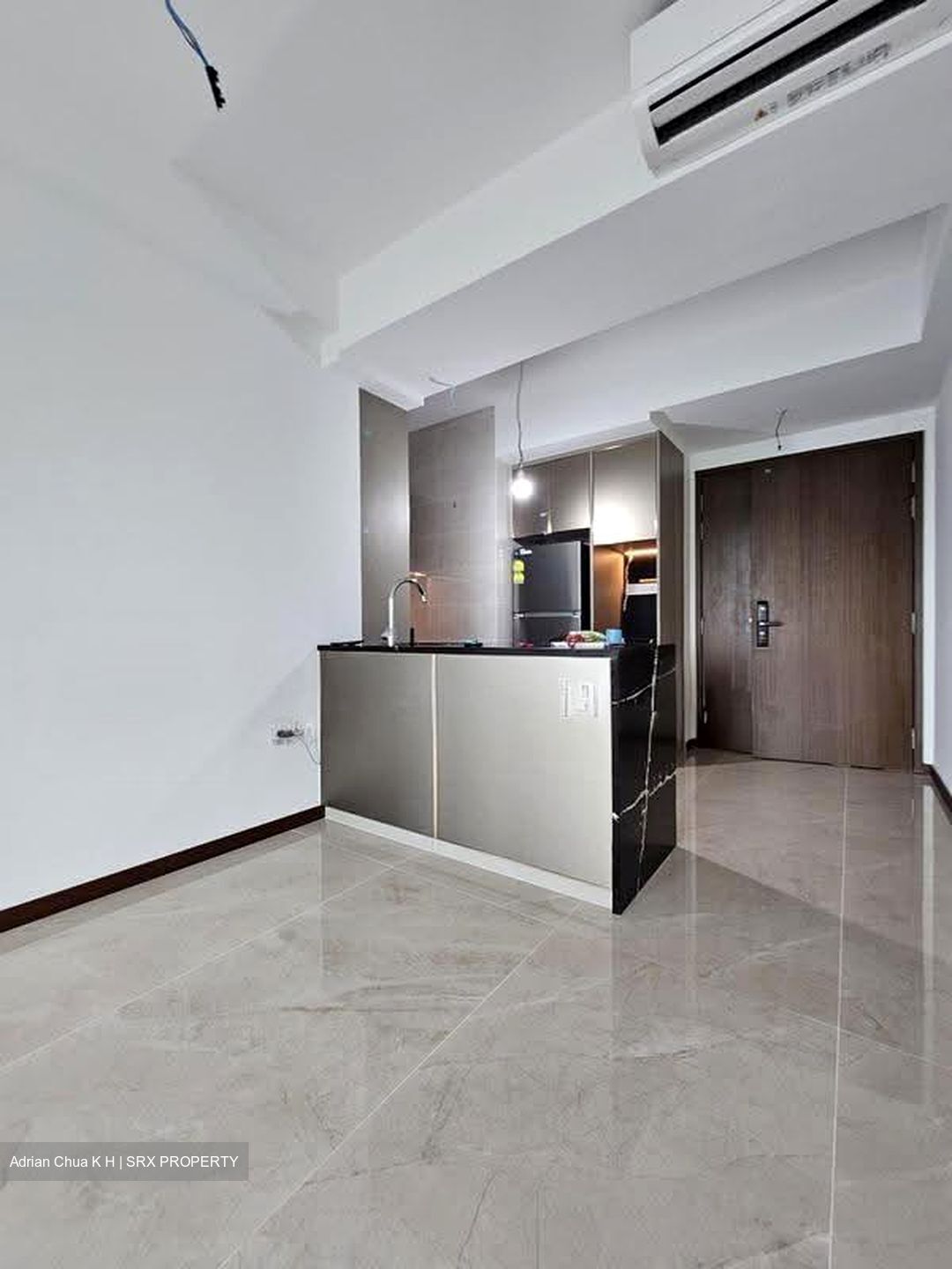 Slim Barracks Rise (D5), Condominium #637754981
